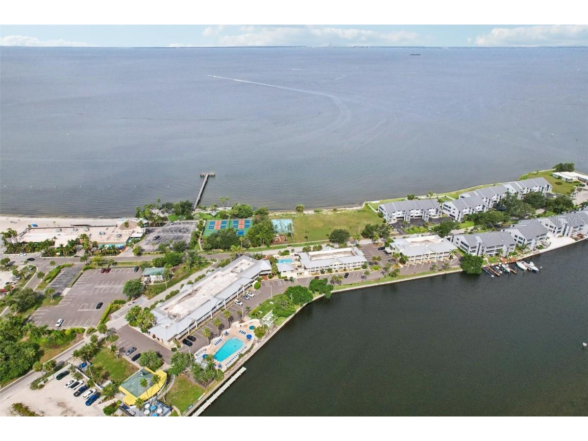 611 Destiny Drive Ruskin FL 33570 TB8411554 image29