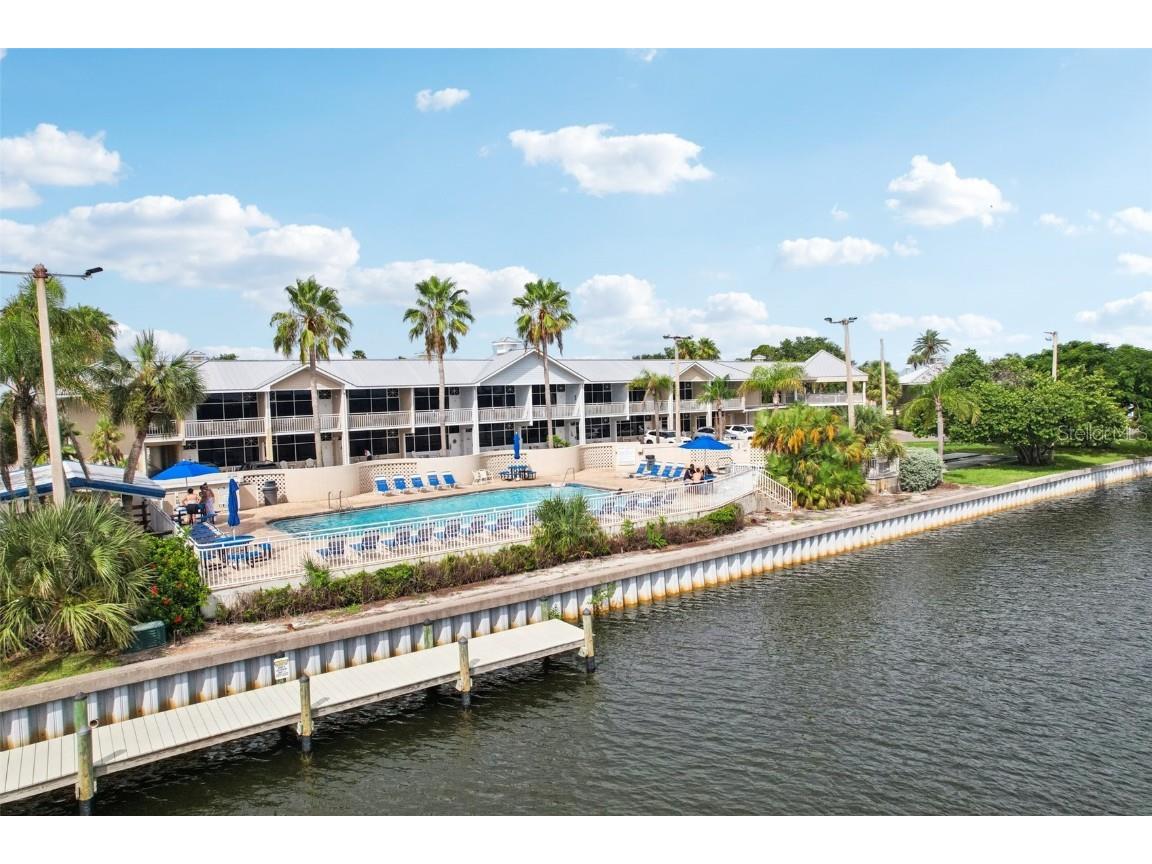 611 Destiny Drive Ruskin FL 33570 TB8411554 image31