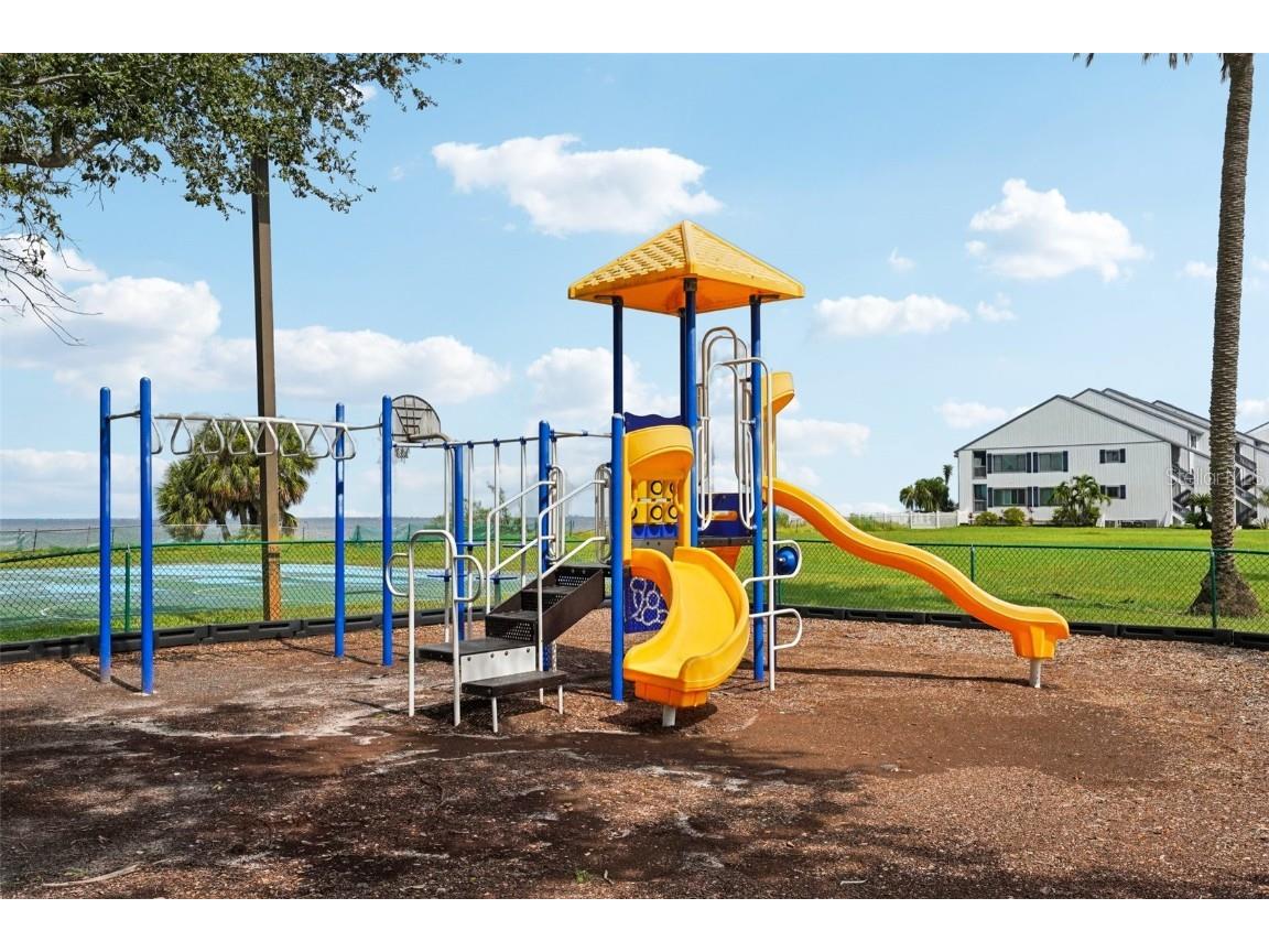 611 Destiny Drive Ruskin FL 33570 TB8411554 image47