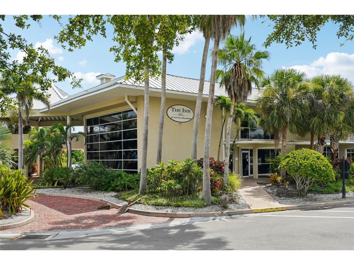 611 Destiny Drive Ruskin FL 33570 TB8411554 image51