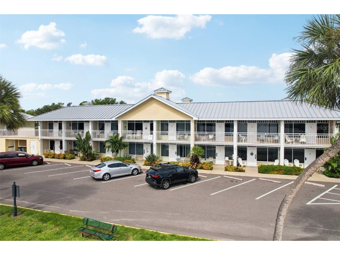 611 Destiny Drive Ruskin FL 33570 TB8411554 image70