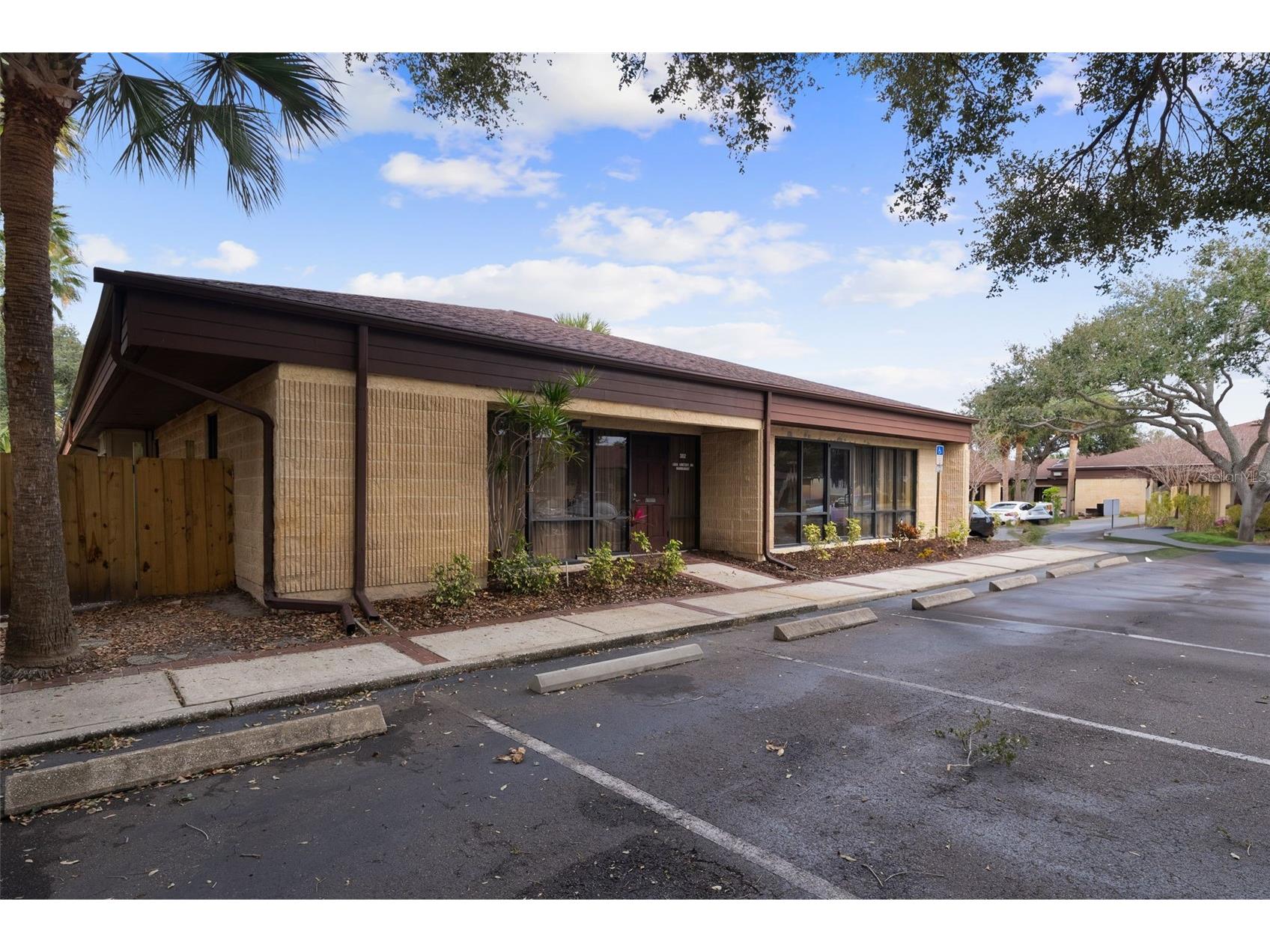 611 Druid Road E #302 Clearwater FL 33756 TB8467635 image2