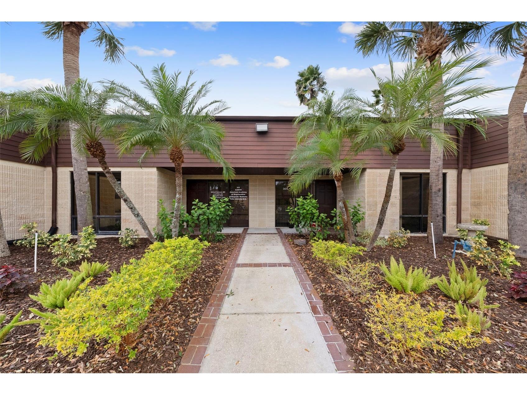 611 Druid Road E #303 Clearwater FL 33756 TB8467700 image1