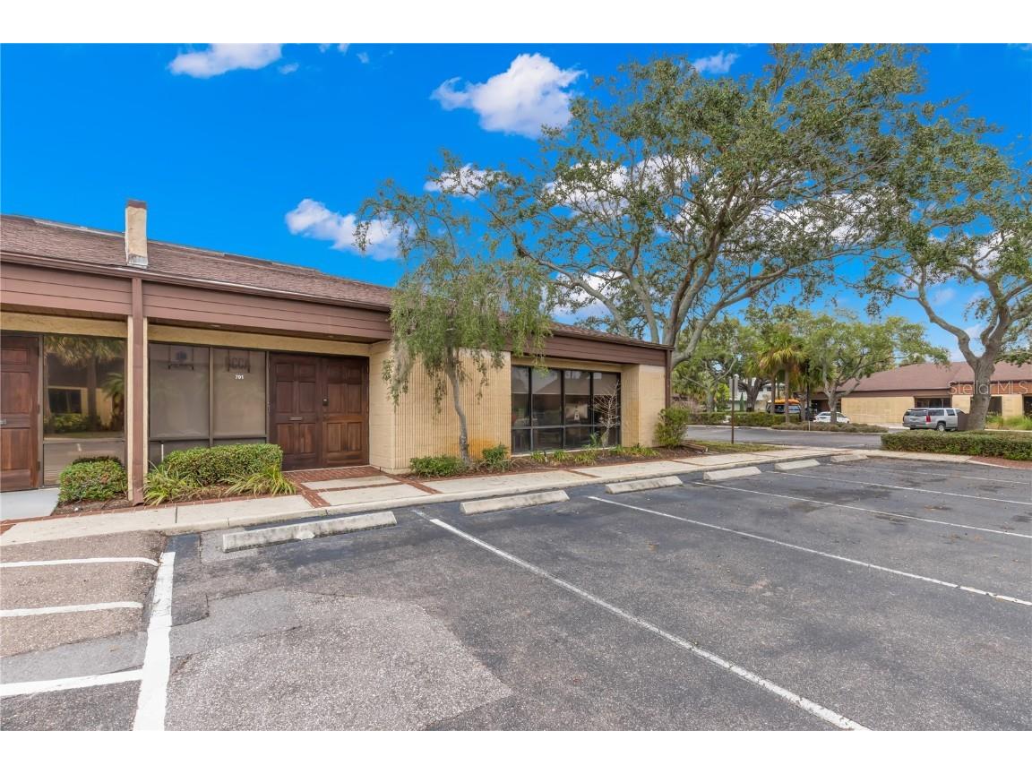 611 Druid Road E #701 Clearwater FL 33756 U8232216 image1