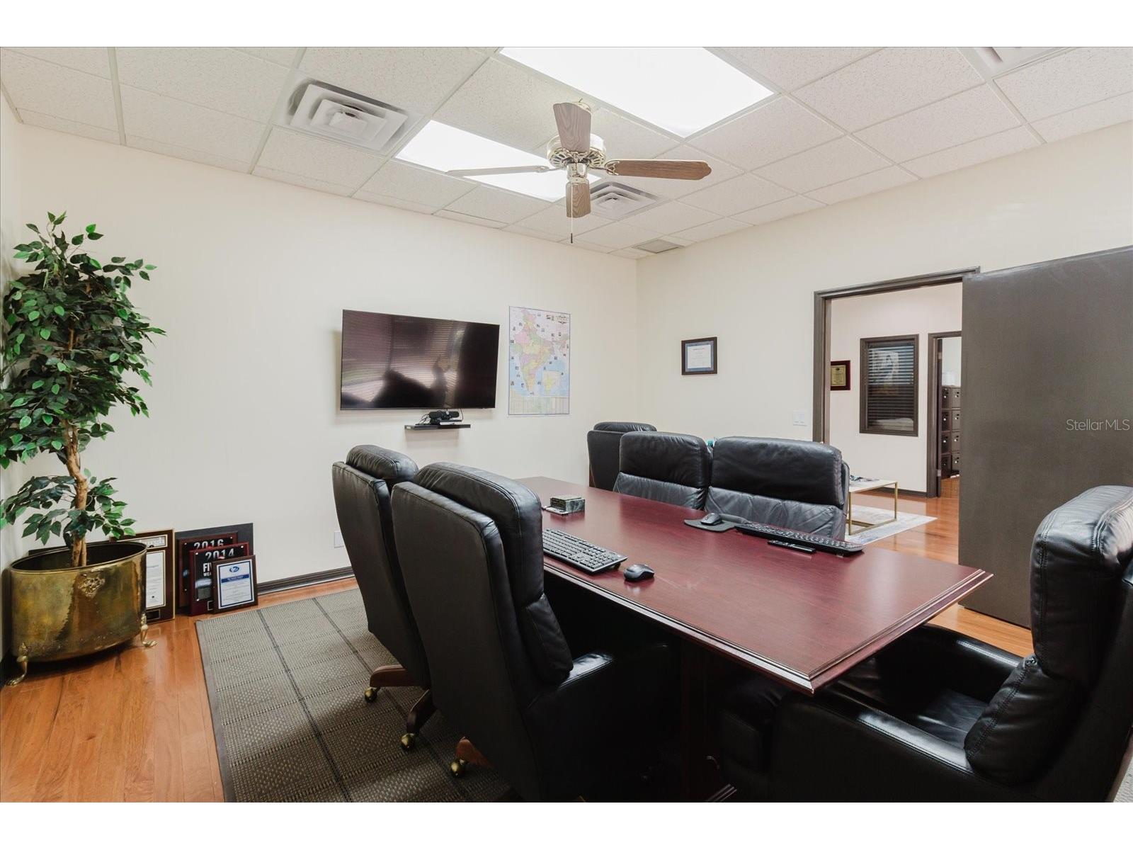 611 Druid Road E #707 & 708 Clearwater FL 33756 TB8474508 image4