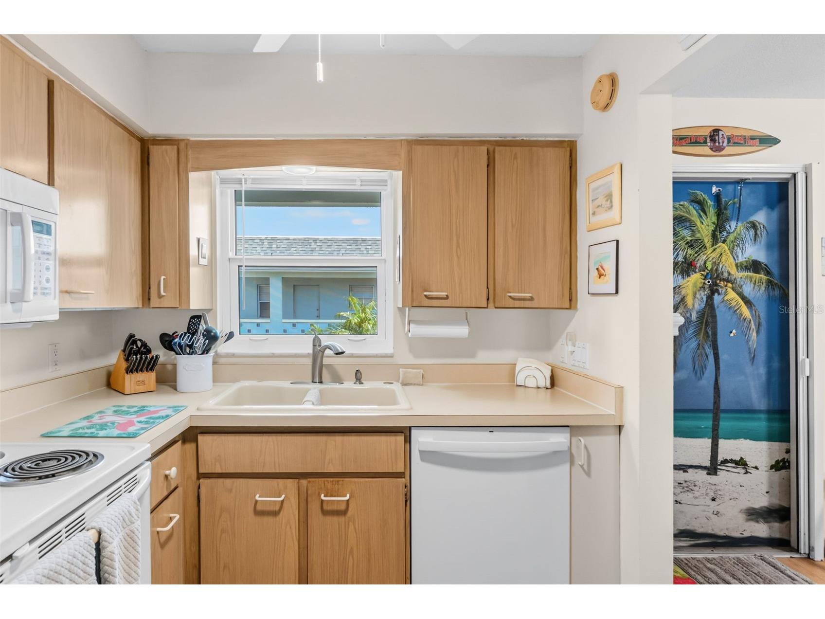 611 Gulf Drive N #C27 Bradenton Beach FL 34217 - ANNA MARIA SOUND A4698742 image23