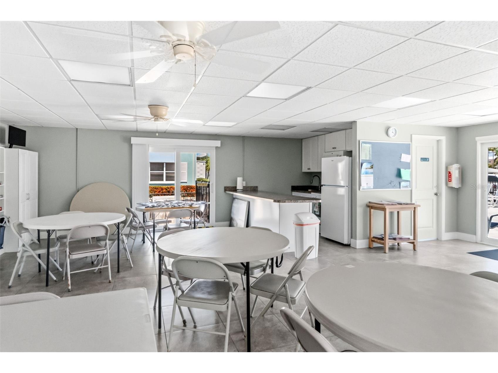 611 Gulf Drive N #C27 Bradenton Beach FL 34217 - ANNA MARIA SOUND A4698742 image31