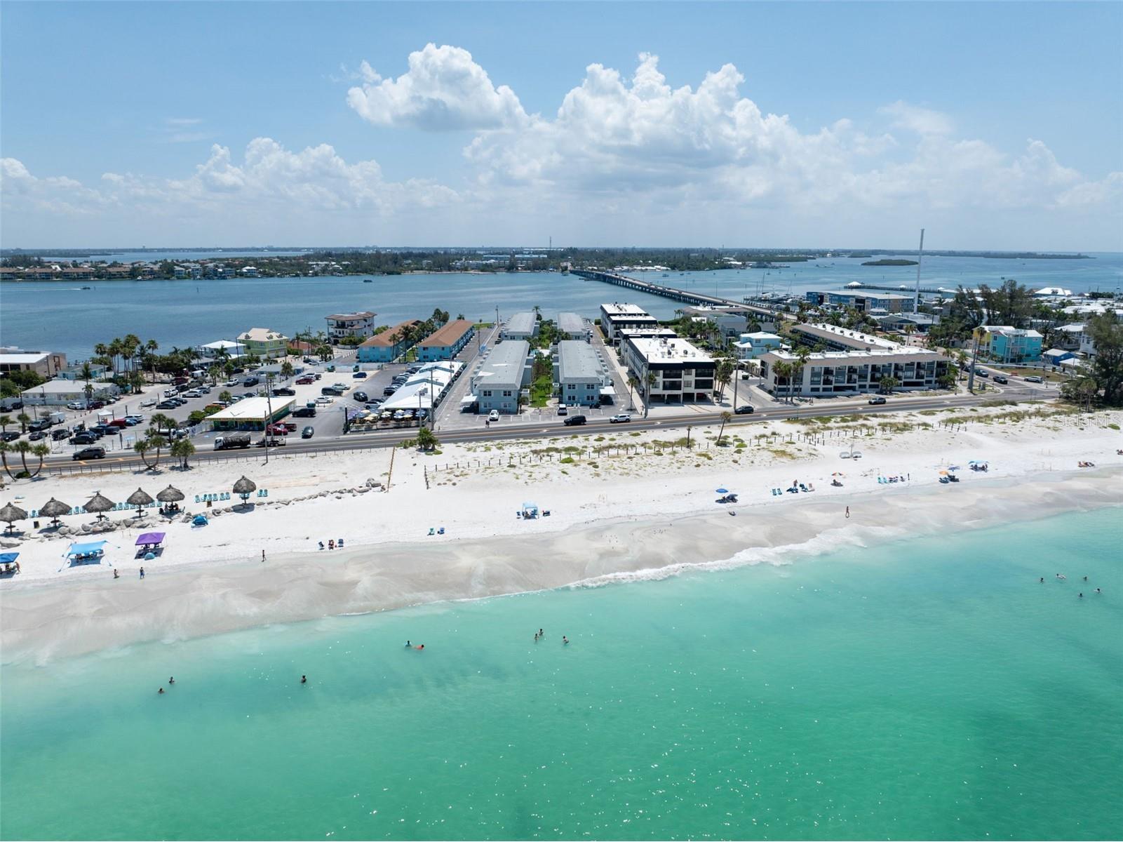 611 Gulf Drive N #C27 Bradenton Beach FL 34217 - ANNA MARIA SOUND A4698742 image9