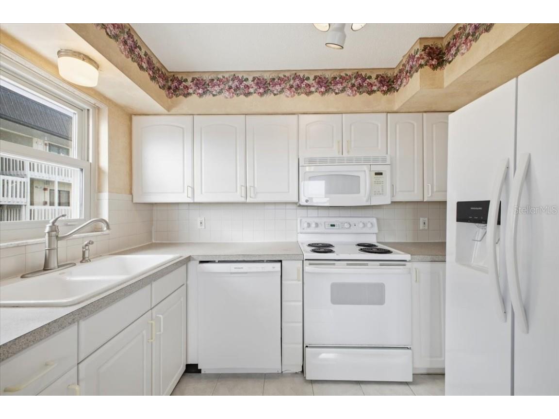 611 Gulf Drive N #C29 Bradenton Beach FL 34217 - ANNA MARIA SOUND A4672788 image10