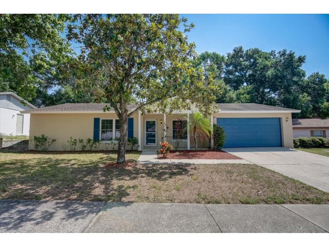 611 Hillpine Way Brandon FL 33510 T3443645 image1