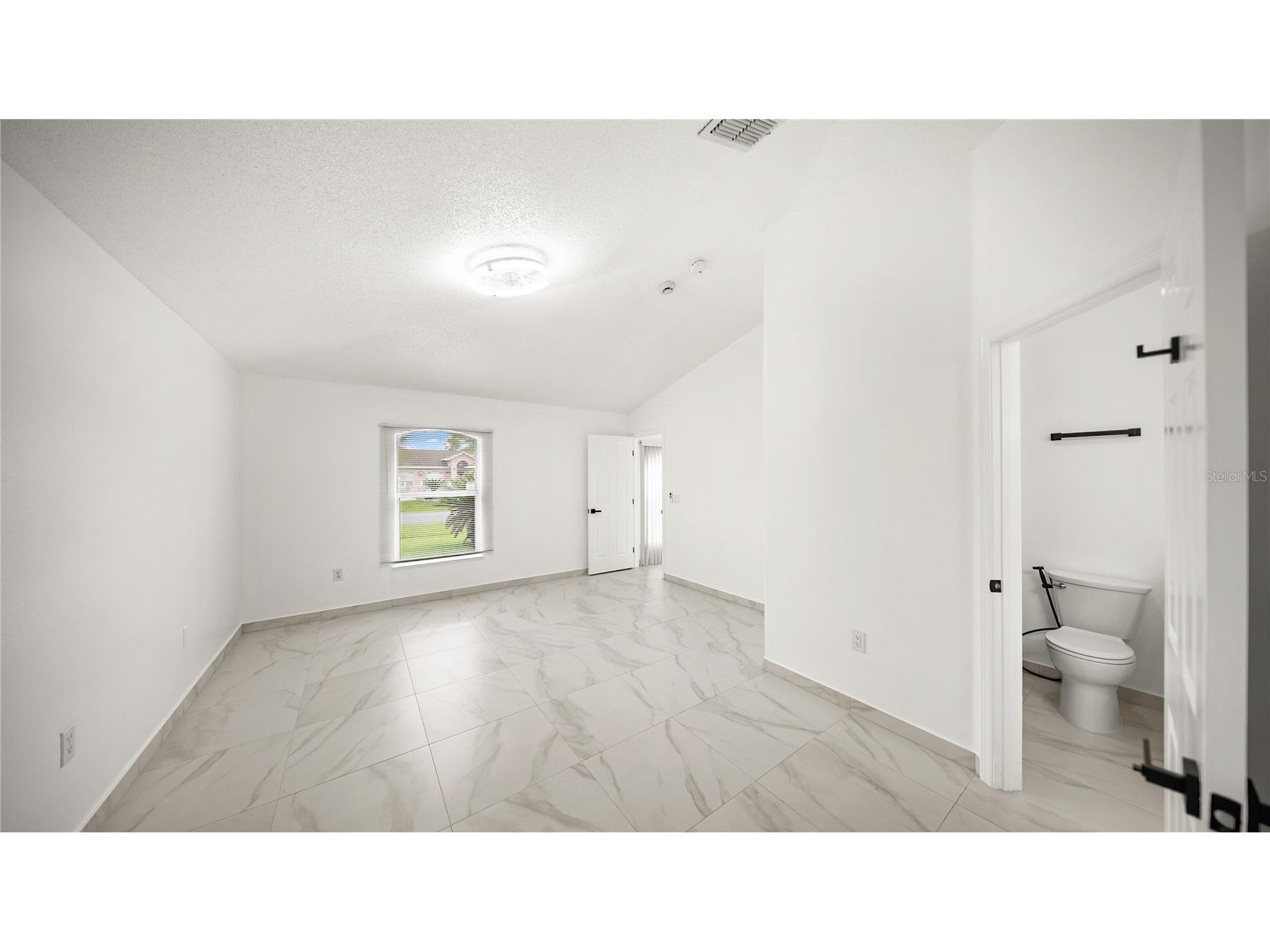 611 Jura Lane Kissimmee FL 34759 A4696153 image16