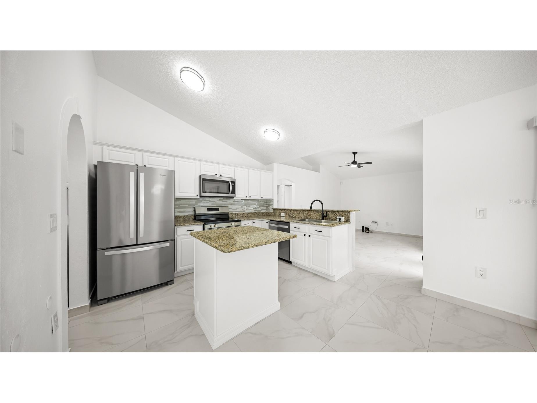 611 Jura Lane Kissimmee FL 34759 A4696153 image7