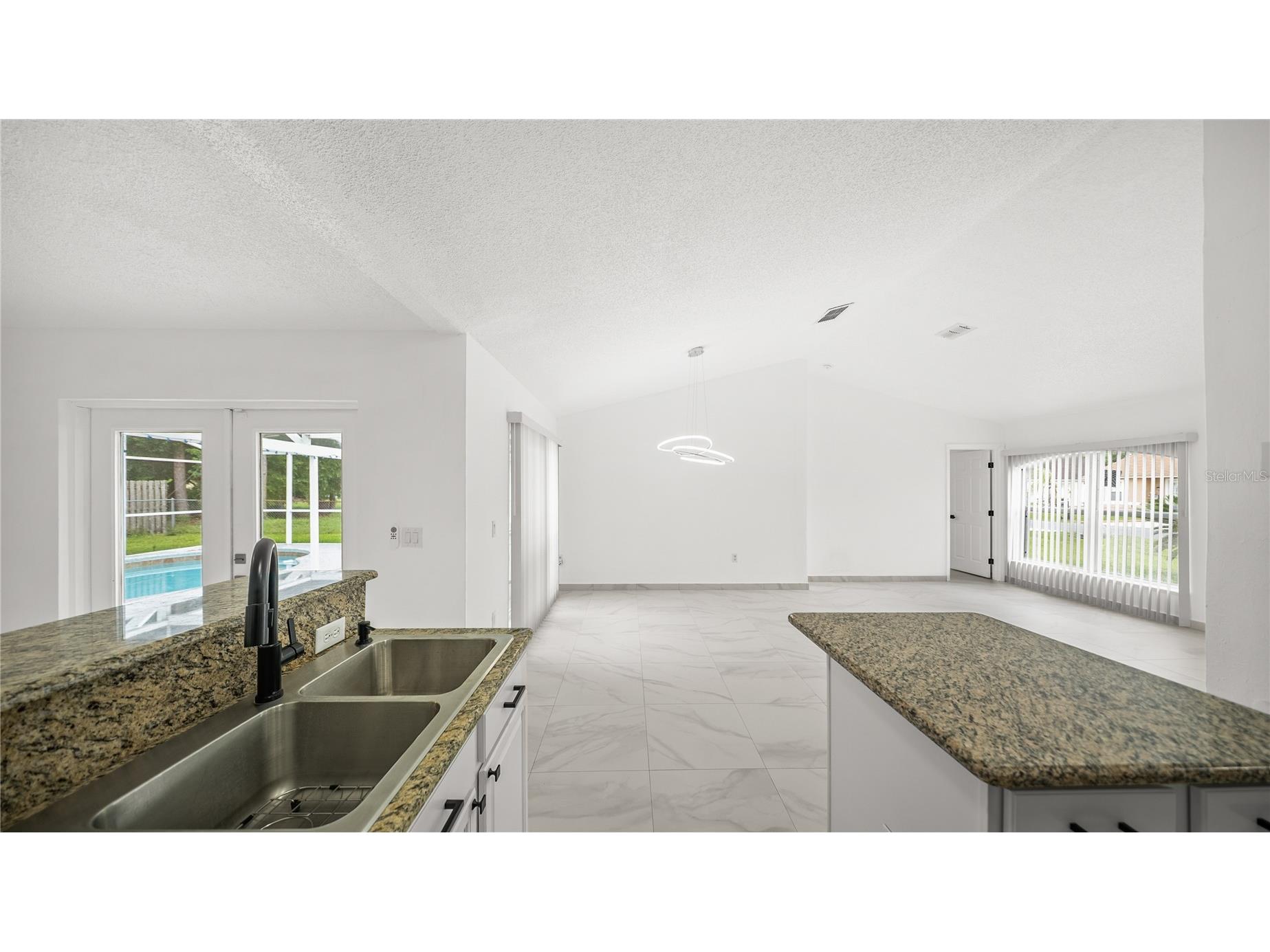 611 Jura Lane Kissimmee FL 34759 A4696153 image8
