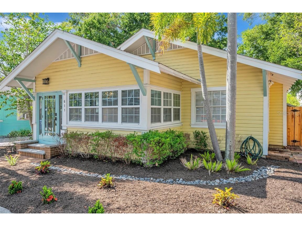 611 Kirkwood Terrace N Saint Petersburg FL 33701 U8247489 image1