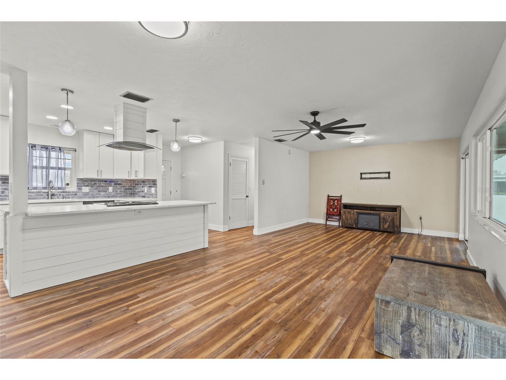 611 Leona Avenue Ellenton FL 34222 TB8526890 image2