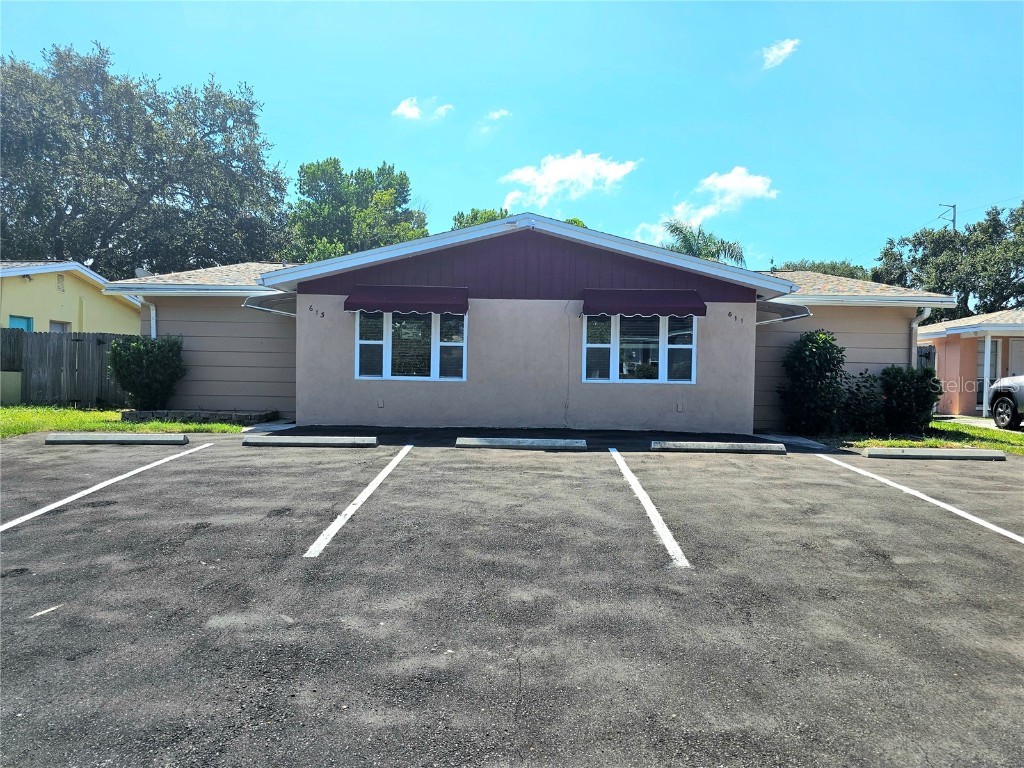 611 Lyndhurst Street Dunedin FL 34698 TB8429713 image1