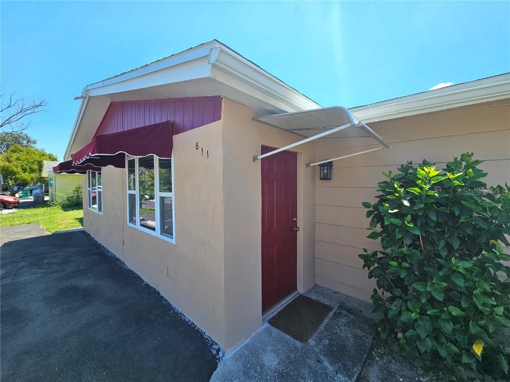 611 Lyndhurst Street Dunedin FL 34698 TB8429713 image2