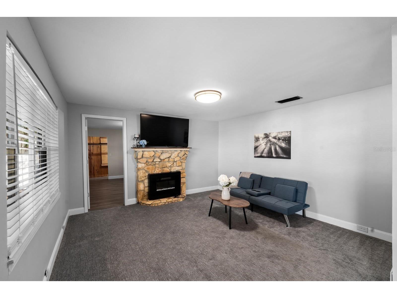 611 N Wiggins Road Plant City FL 33566 TB8456328 image11