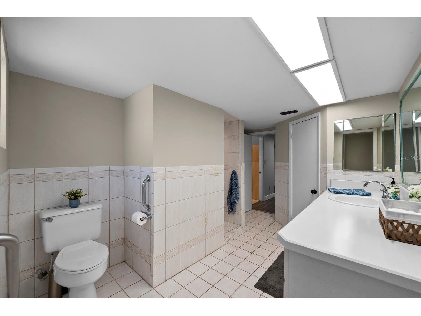 611 N Wiggins Road Plant City FL 33566 TB8456328 image16