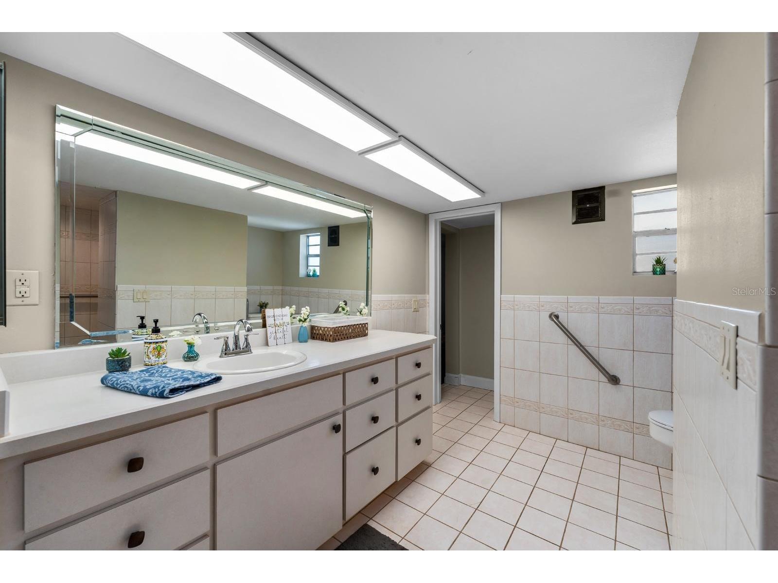 611 N Wiggins Road Plant City FL 33566 TB8456328 image17