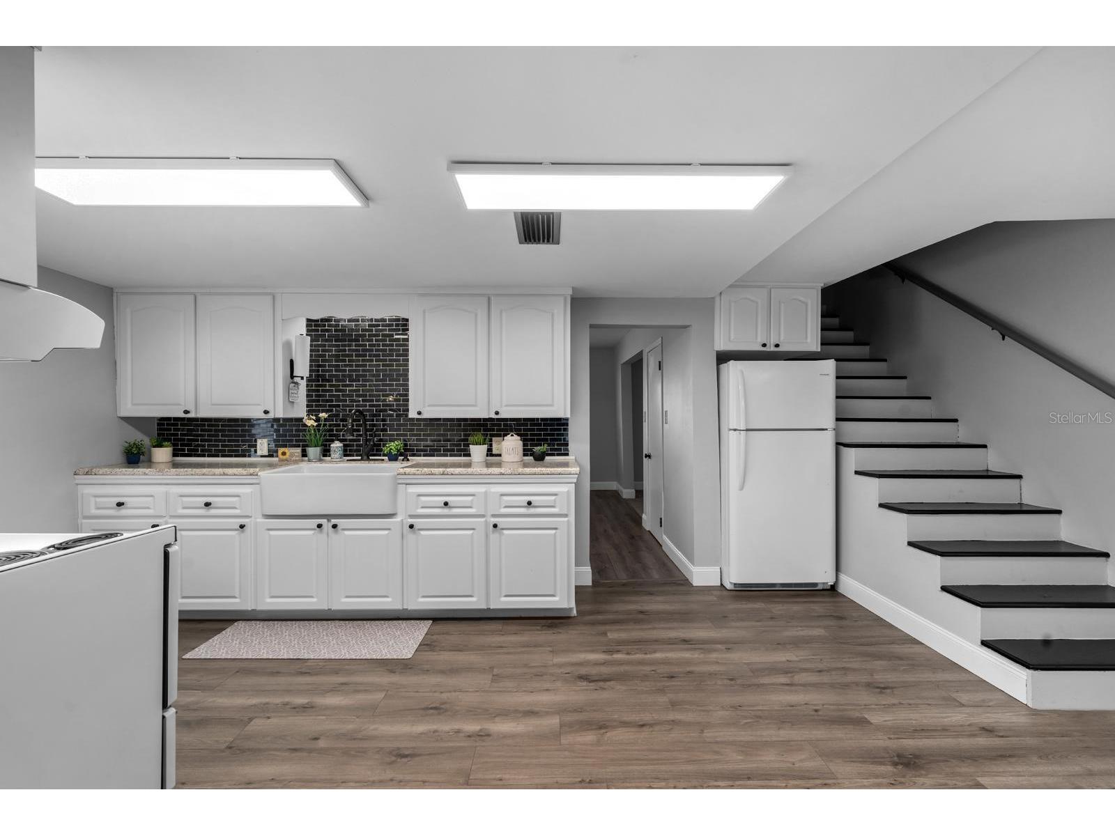 611 N Wiggins Road Plant City FL 33566 TB8456328 image24