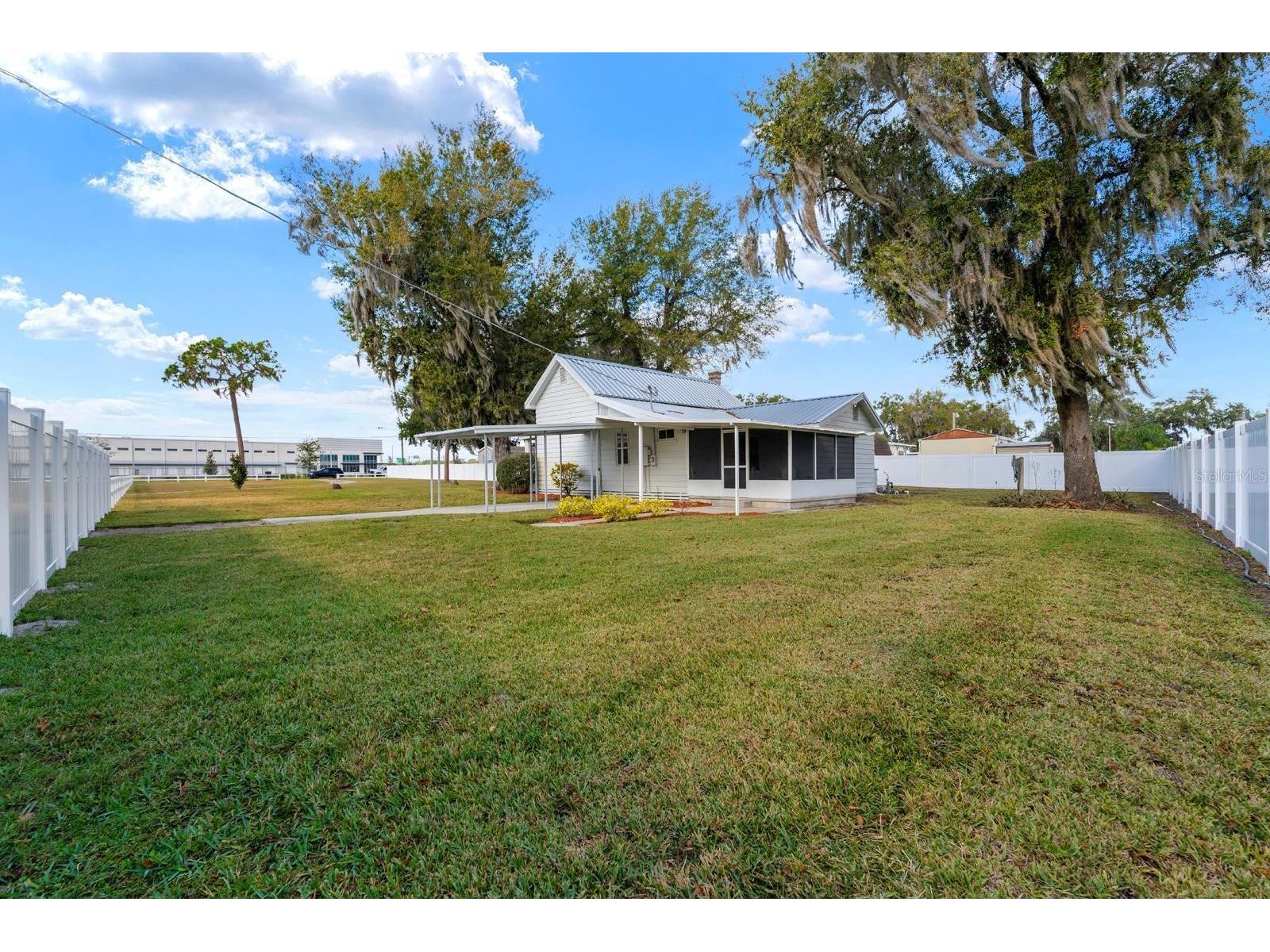 611 N Wiggins Road Plant City FL 33566 TB8456328 image8