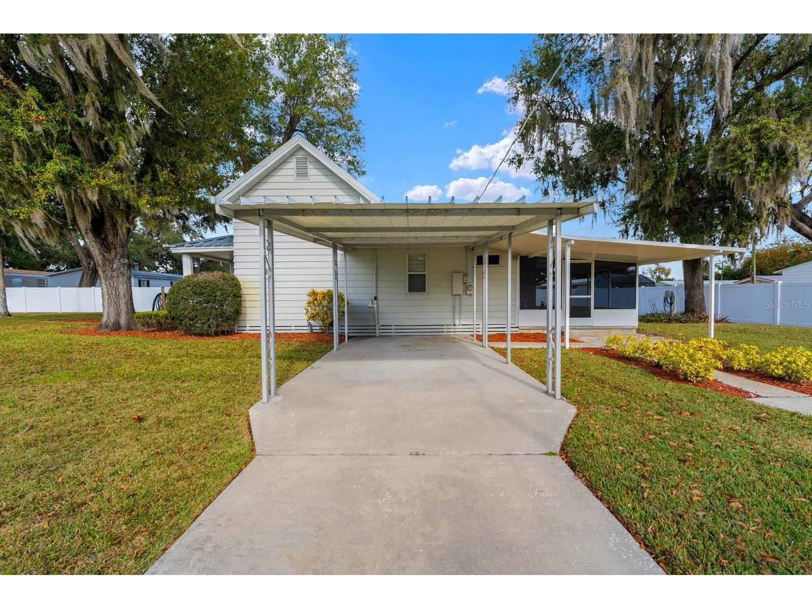 611 N Wiggins Road Plant City FL 33566 TB8456328 image9