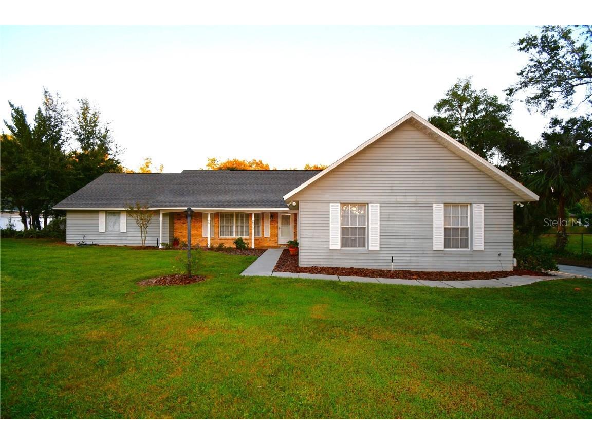 611 Old Eustis Road Mount Dora FL 32757 - LAKE GERTRUDE P4936416 image1