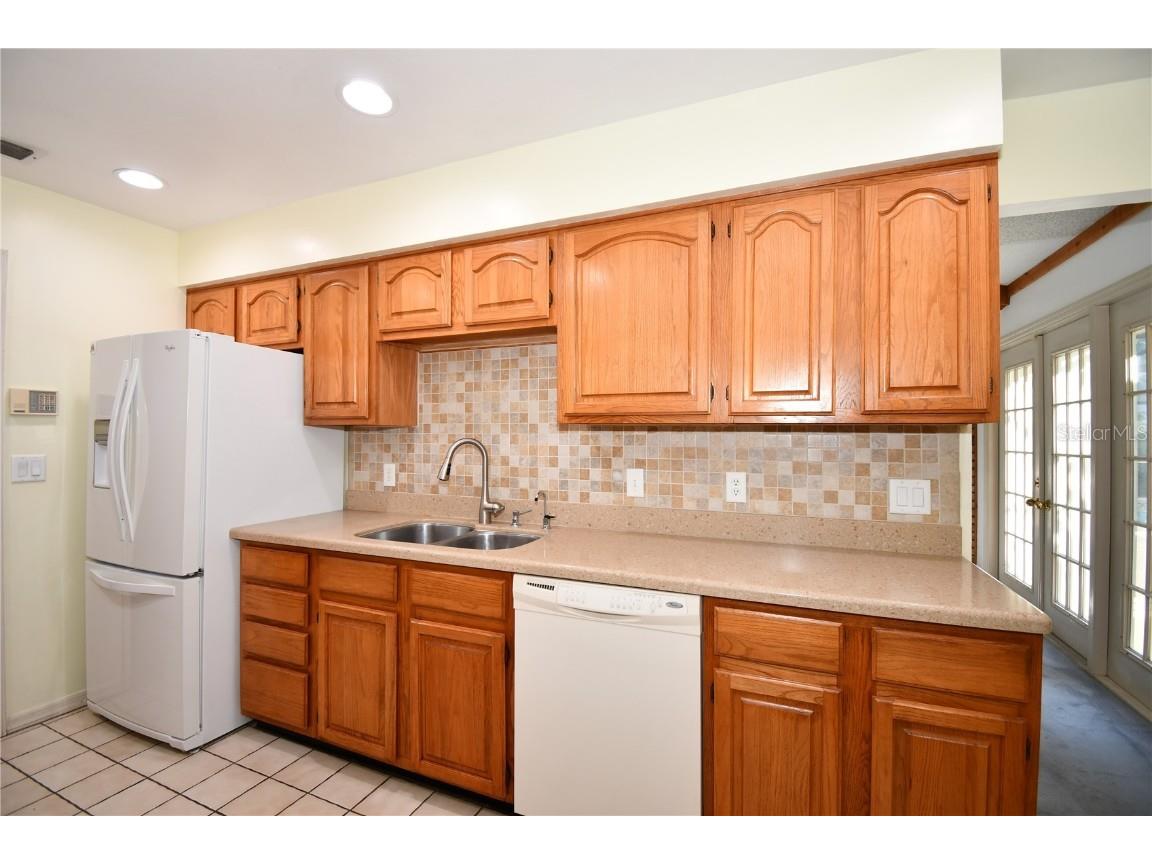 611 Old Eustis Road Mount Dora FL 32757 - LAKE GERTRUDE P4936416 image17