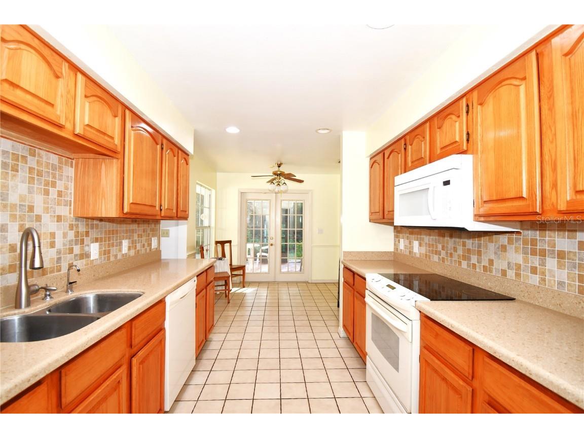 611 Old Eustis Road Mount Dora FL 32757 - LAKE GERTRUDE P4936416 image19