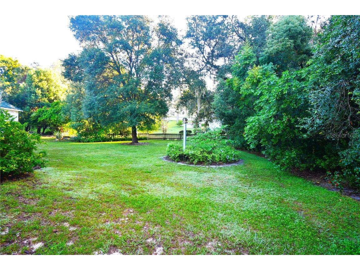 611 Old Eustis Road Mount Dora FL 32757 - LAKE GERTRUDE P4936416 image40