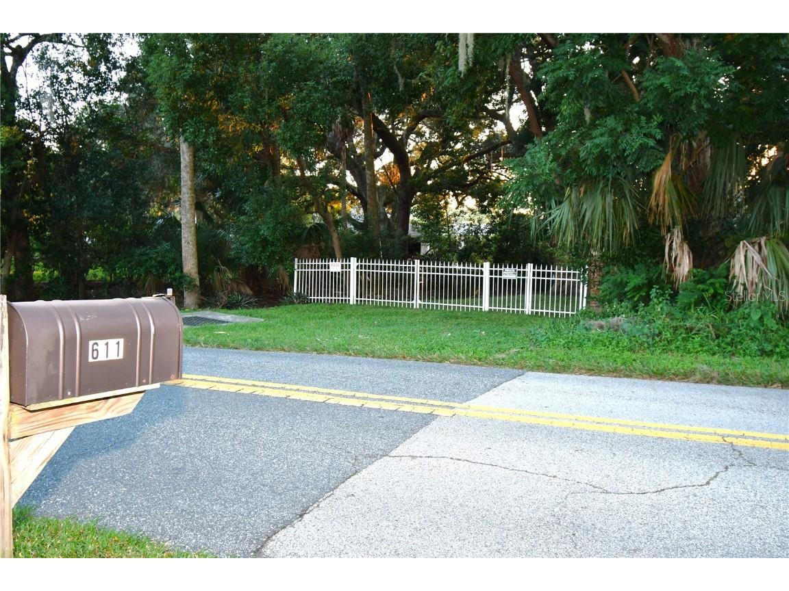 611 Old Eustis Road Mount Dora FL 32757 - LAKE GERTRUDE P4936416 image7