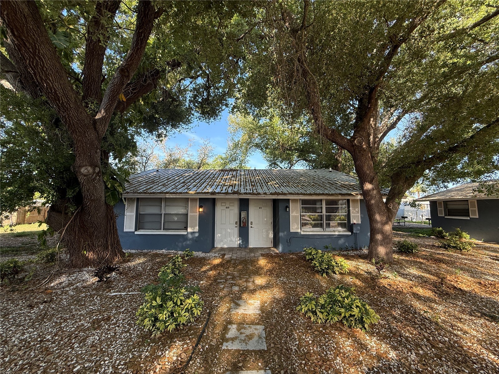 611 Osceola Road Nokomis FL 34275 A4689188 image1