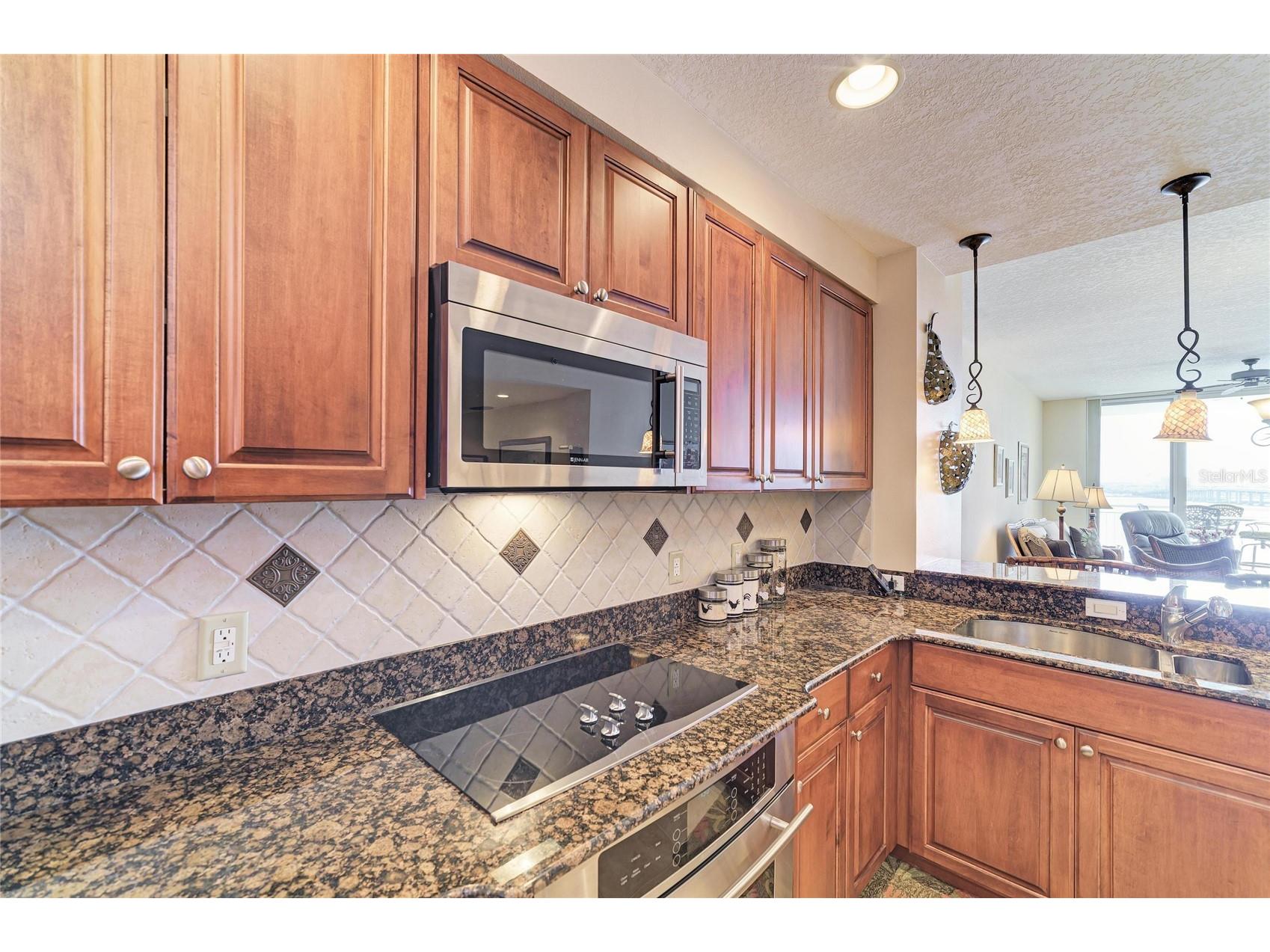 611 Riviera Dunes Way #403 Palmetto FL 34221 - MANATEE RIVER & RIVIERA DUNES A4688271 image11