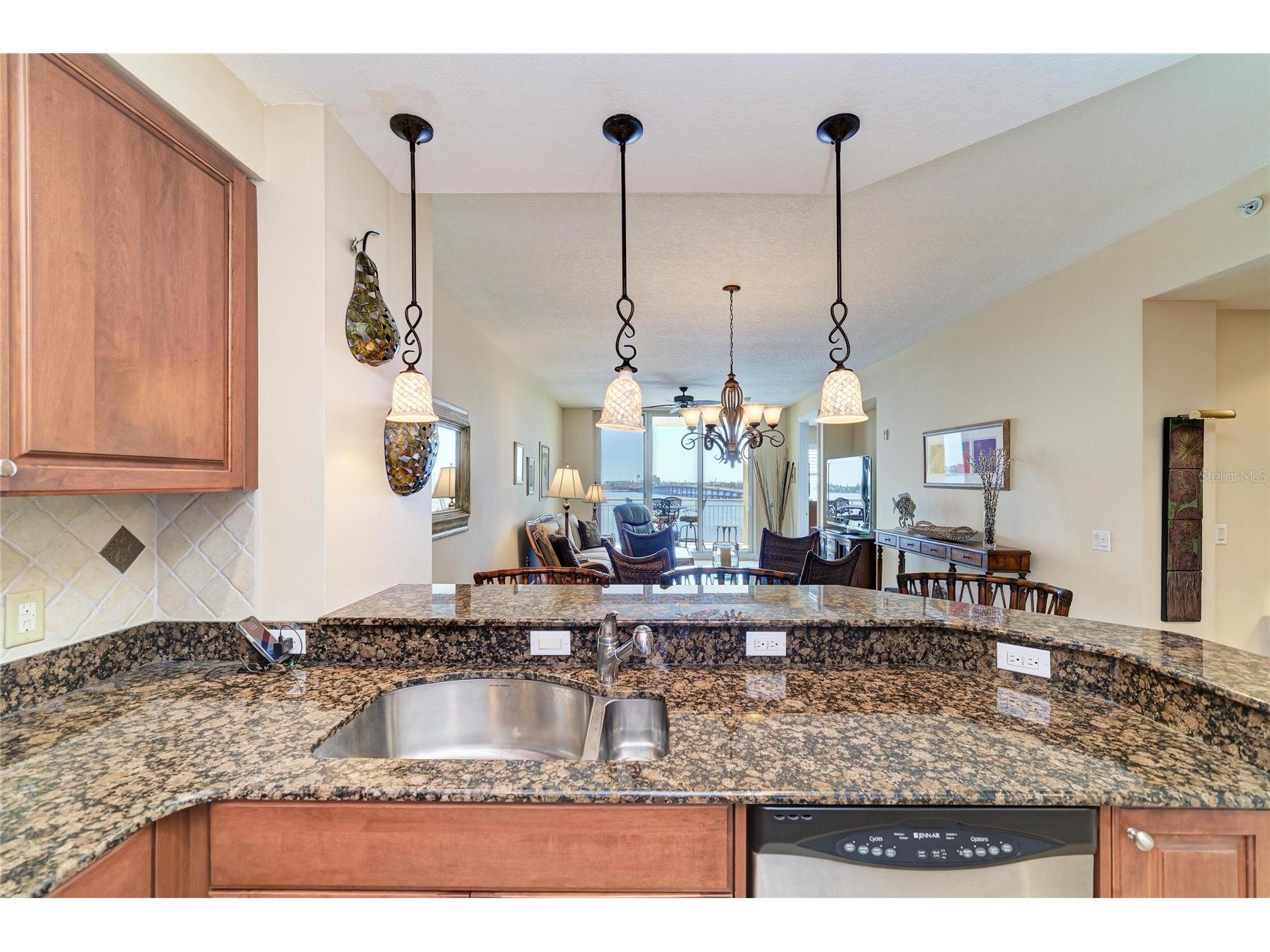 611 Riviera Dunes Way #403 Palmetto FL 34221 - MANATEE RIVER & RIVIERA DUNES A4688271 image12