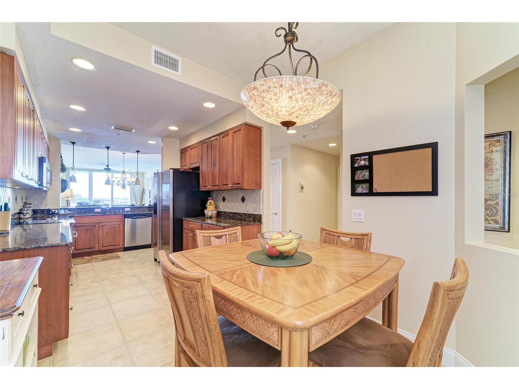611 Riviera Dunes Way #403 Palmetto FL 34221 - MANATEE RIVER & RIVIERA DUNES A4688271 image8