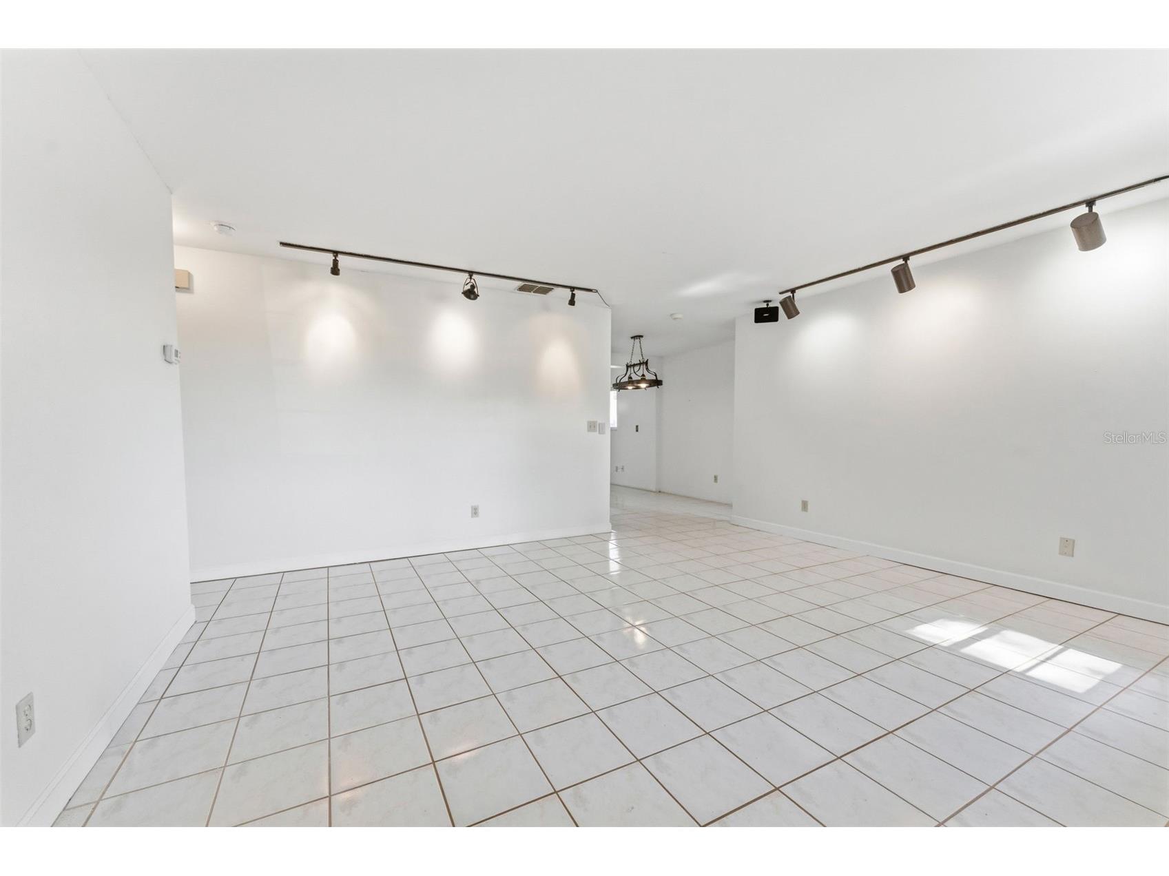 611 Tangerine Drive Oldsmar FL 34677 TB8513141 image6