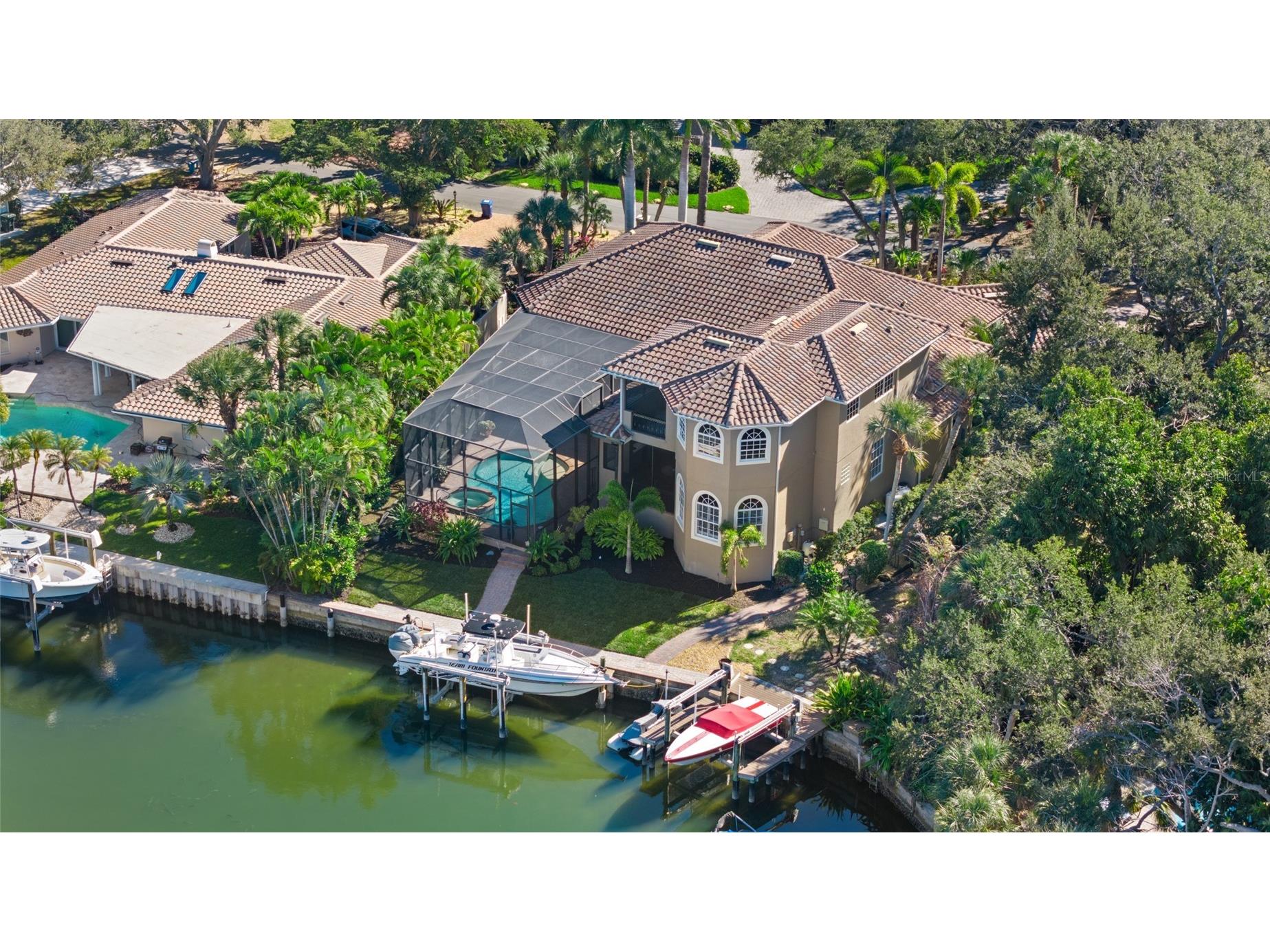 611 Tremont Street Sarasota FL 34242 A4678455 image2