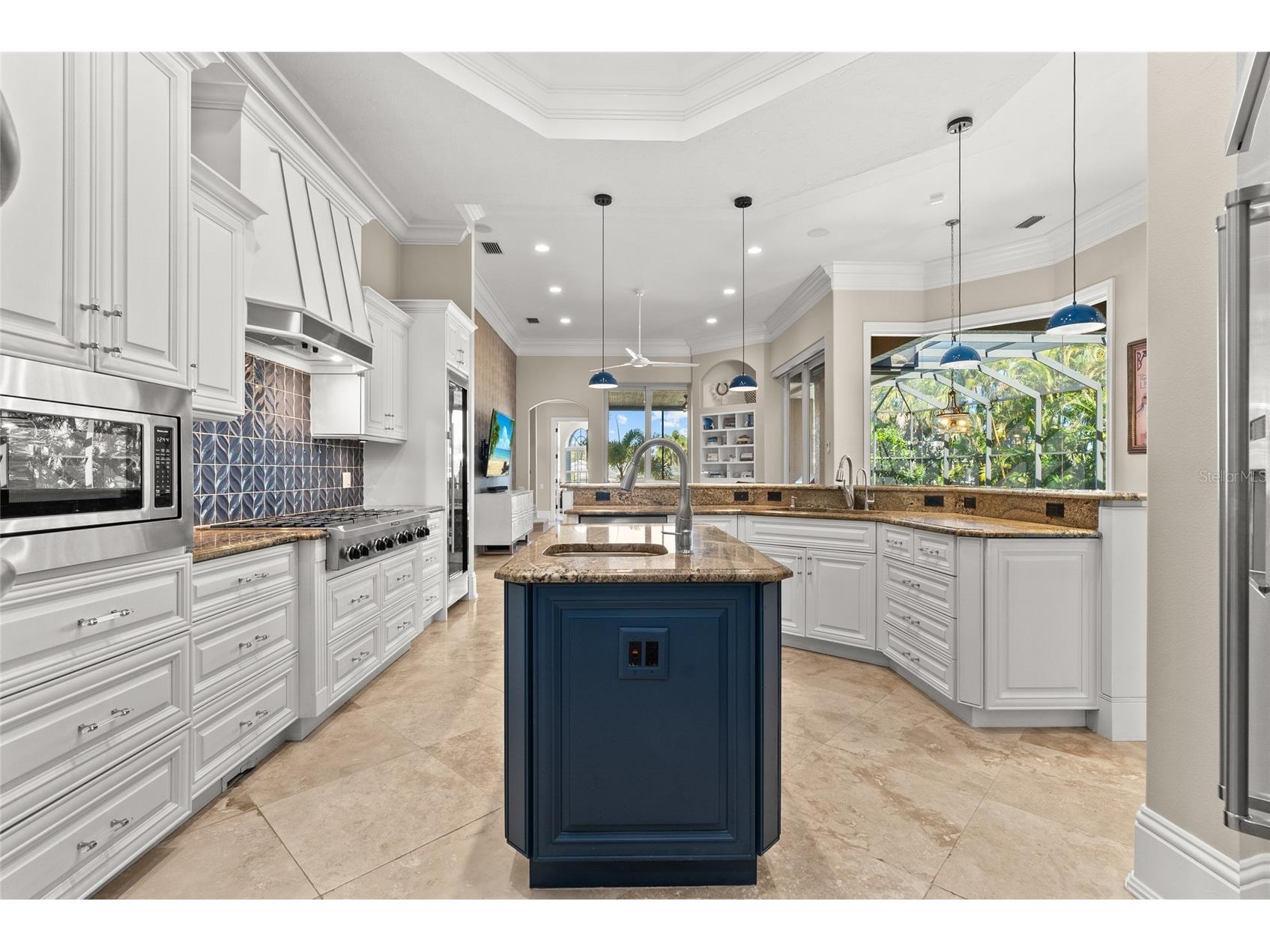 611 Tremont Street Sarasota FL 34242 A4678455 image21