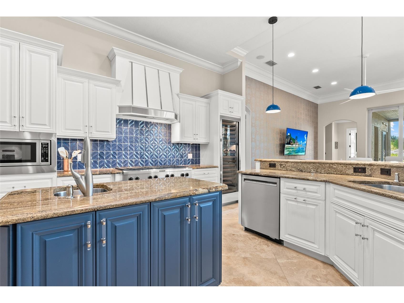 611 Tremont Street Sarasota FL 34242 A4678455 image23