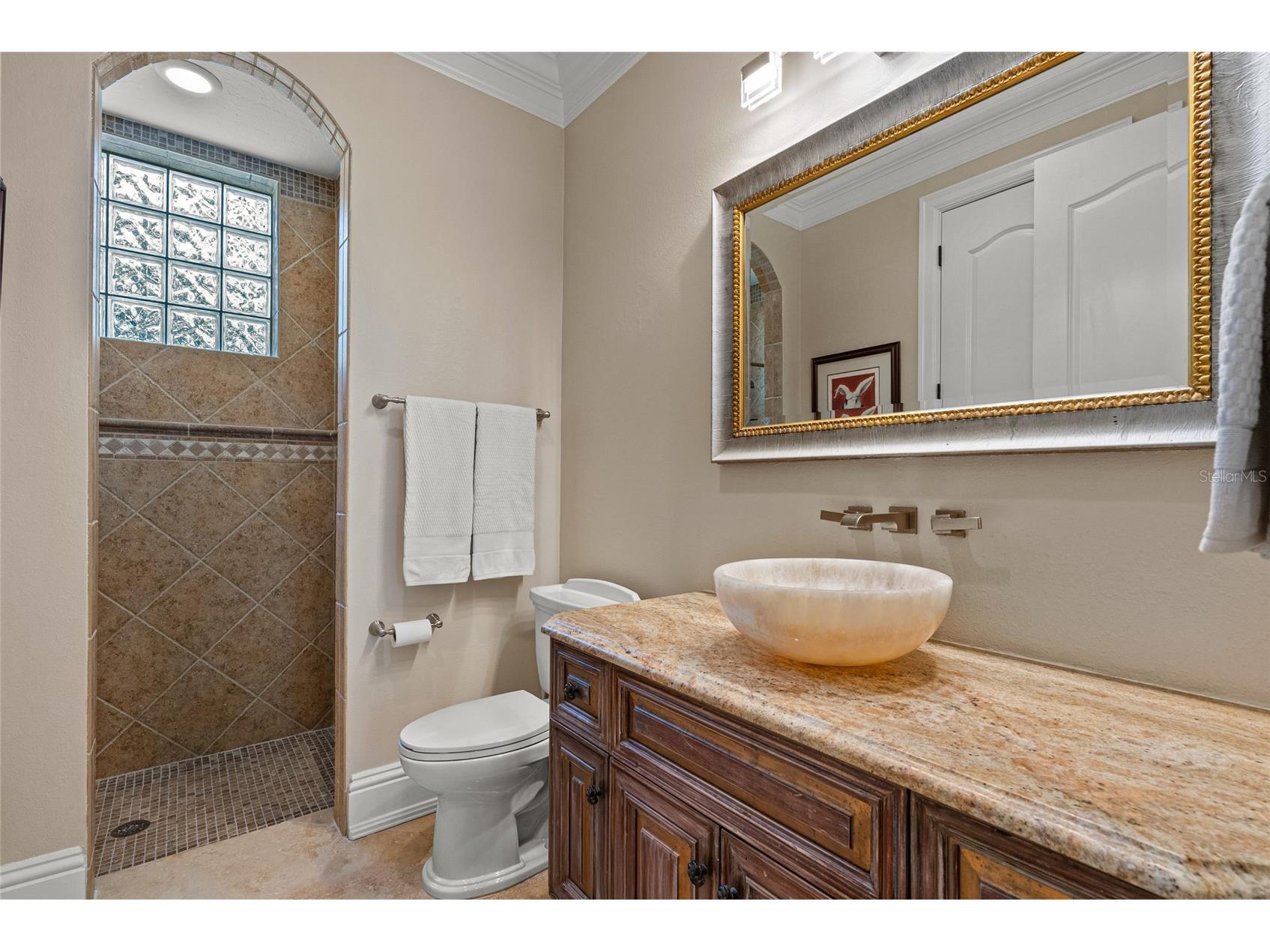 611 Tremont Street Sarasota FL 34242 A4678455 image45