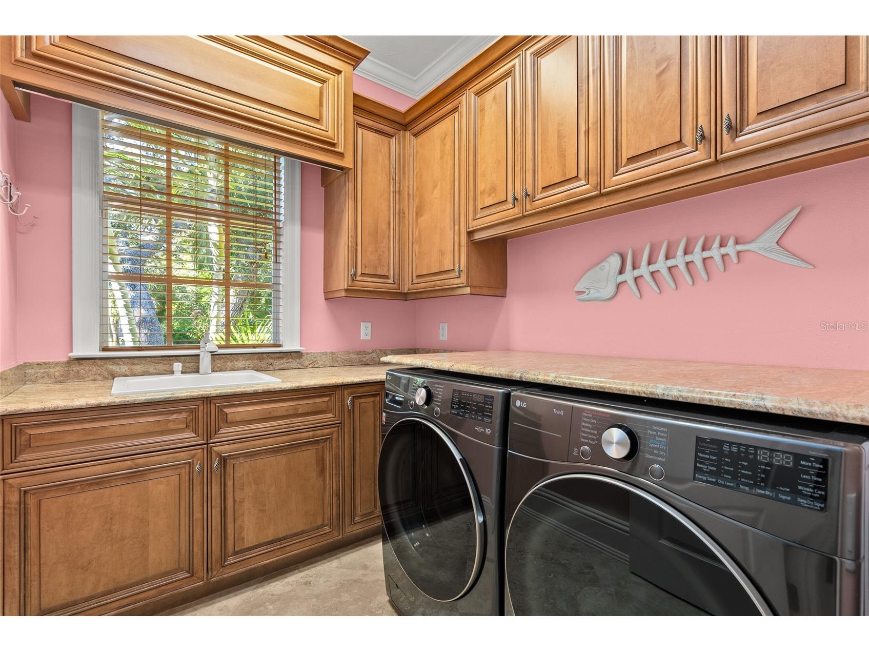 611 Tremont Street Sarasota FL 34242 A4678455 image57