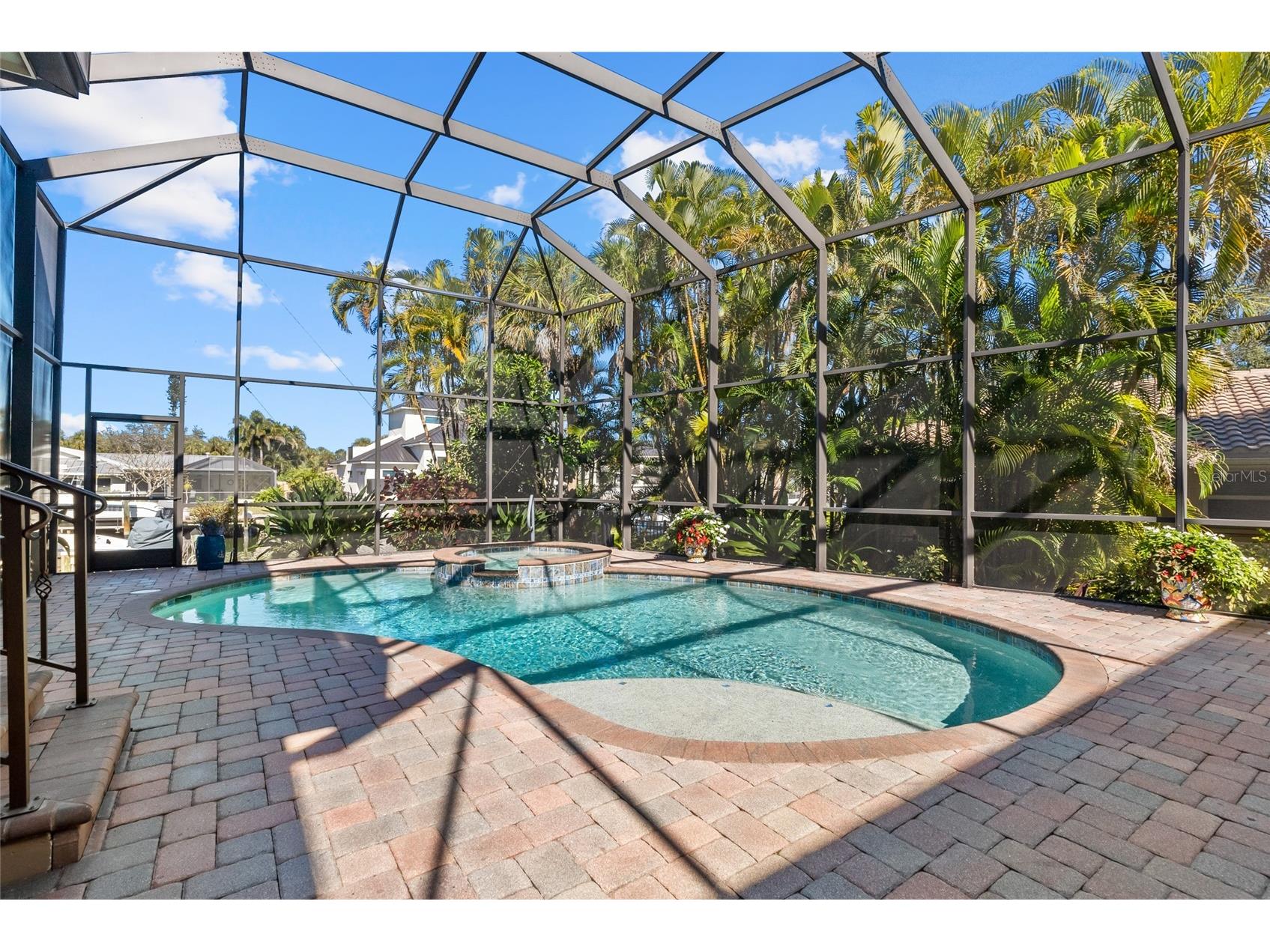 611 Tremont Street Sarasota FL 34242 A4678455 image58