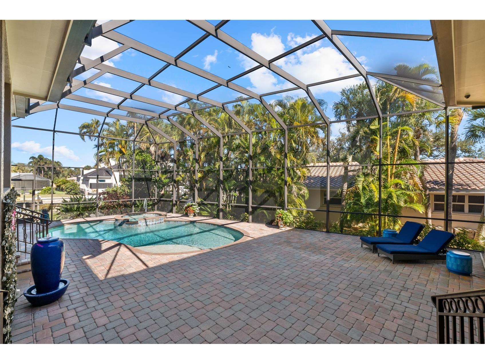 611 Tremont Street Sarasota FL 34242 A4678455 image59