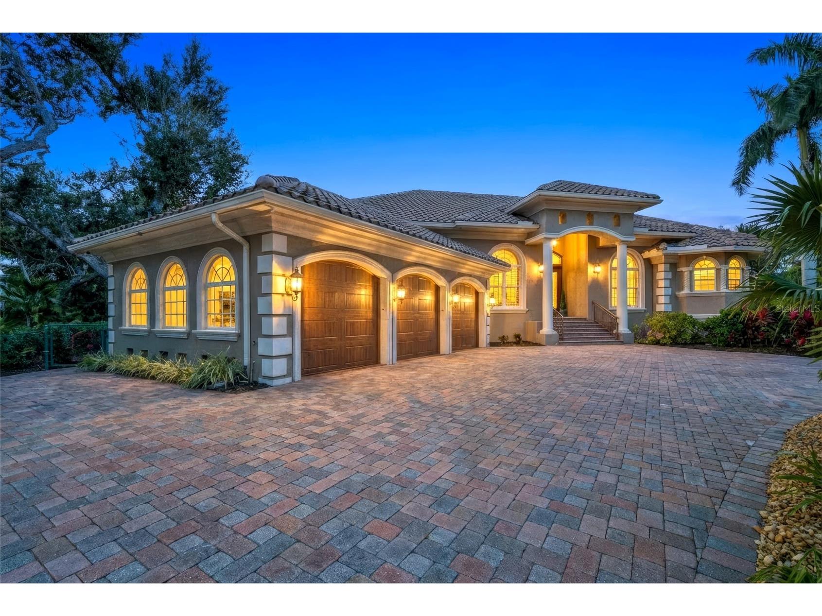 611 Tremont Street Sarasota FL 34242 A4678455 image71