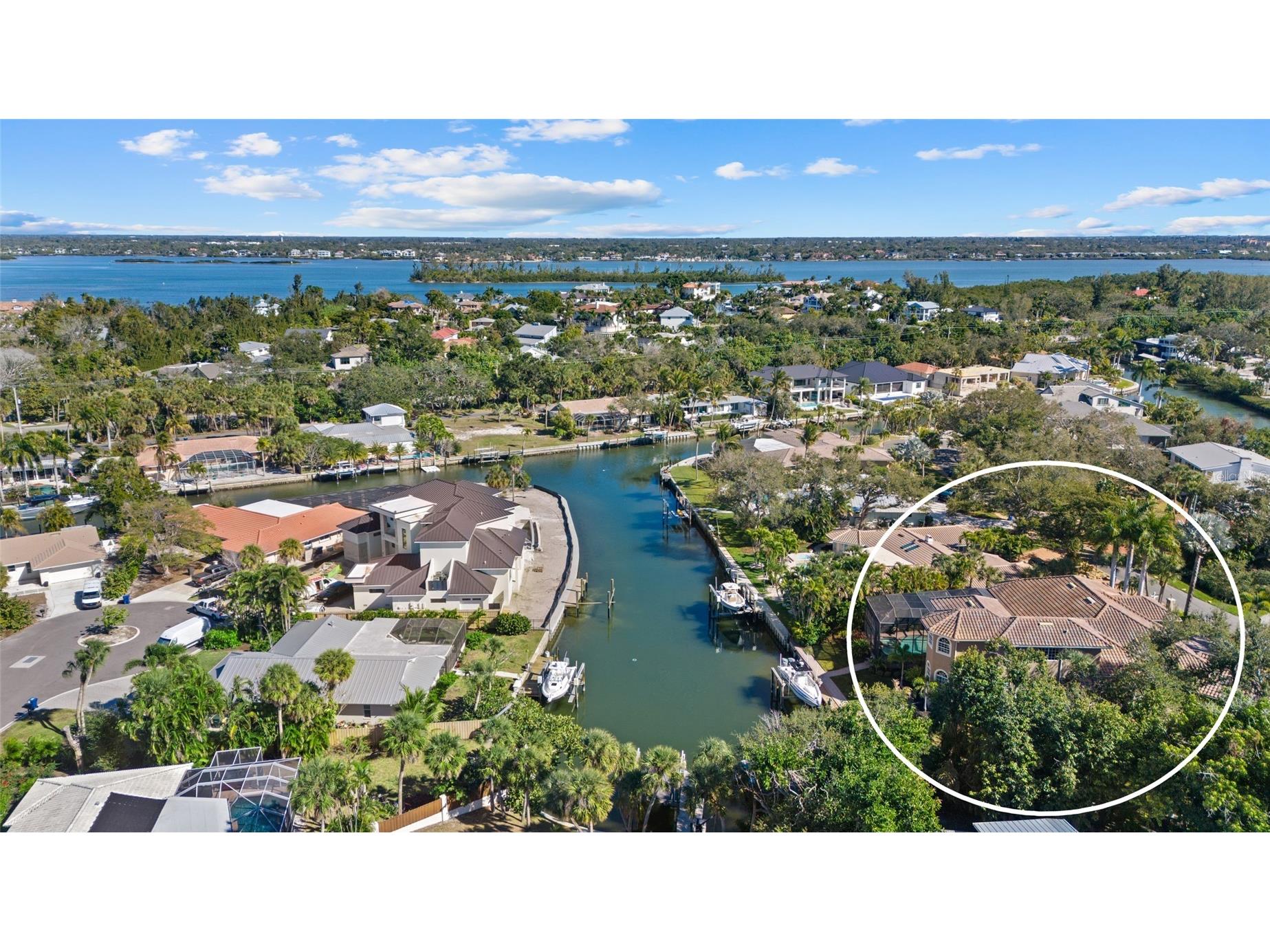 611 Tremont Street Sarasota FL 34242 A4678455 image77