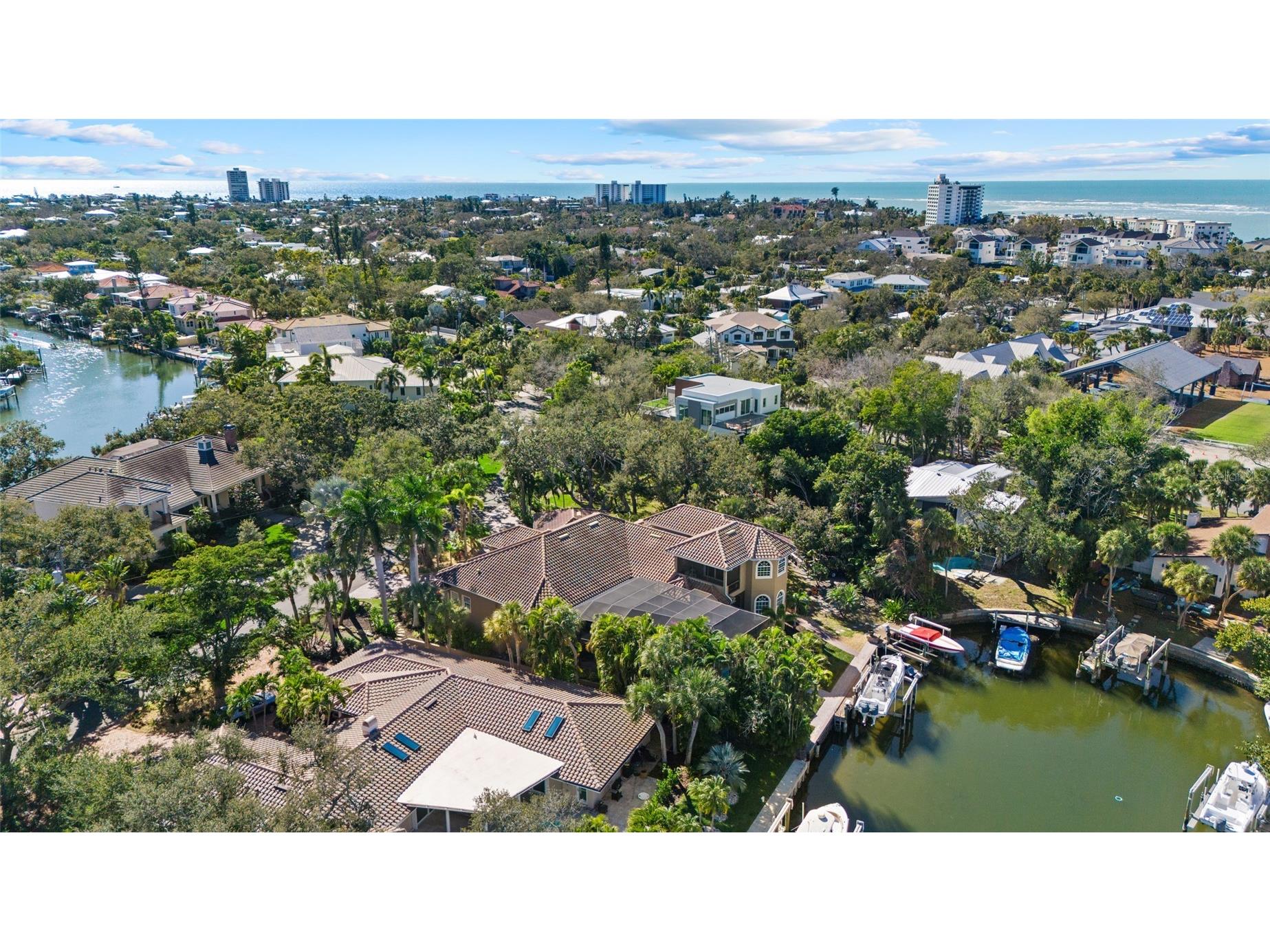 611 Tremont Street Sarasota FL 34242 A4678455 image78