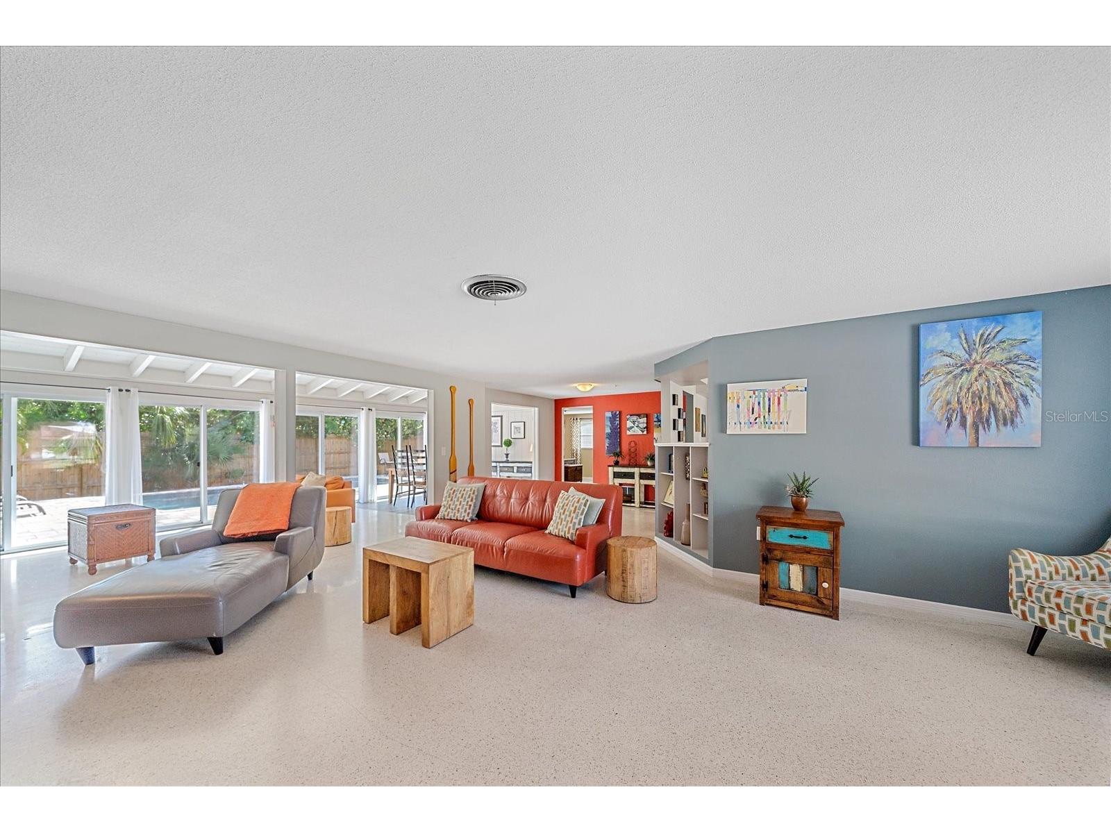 611 Venice Lane Sarasota FL 34242 A4686684 image11