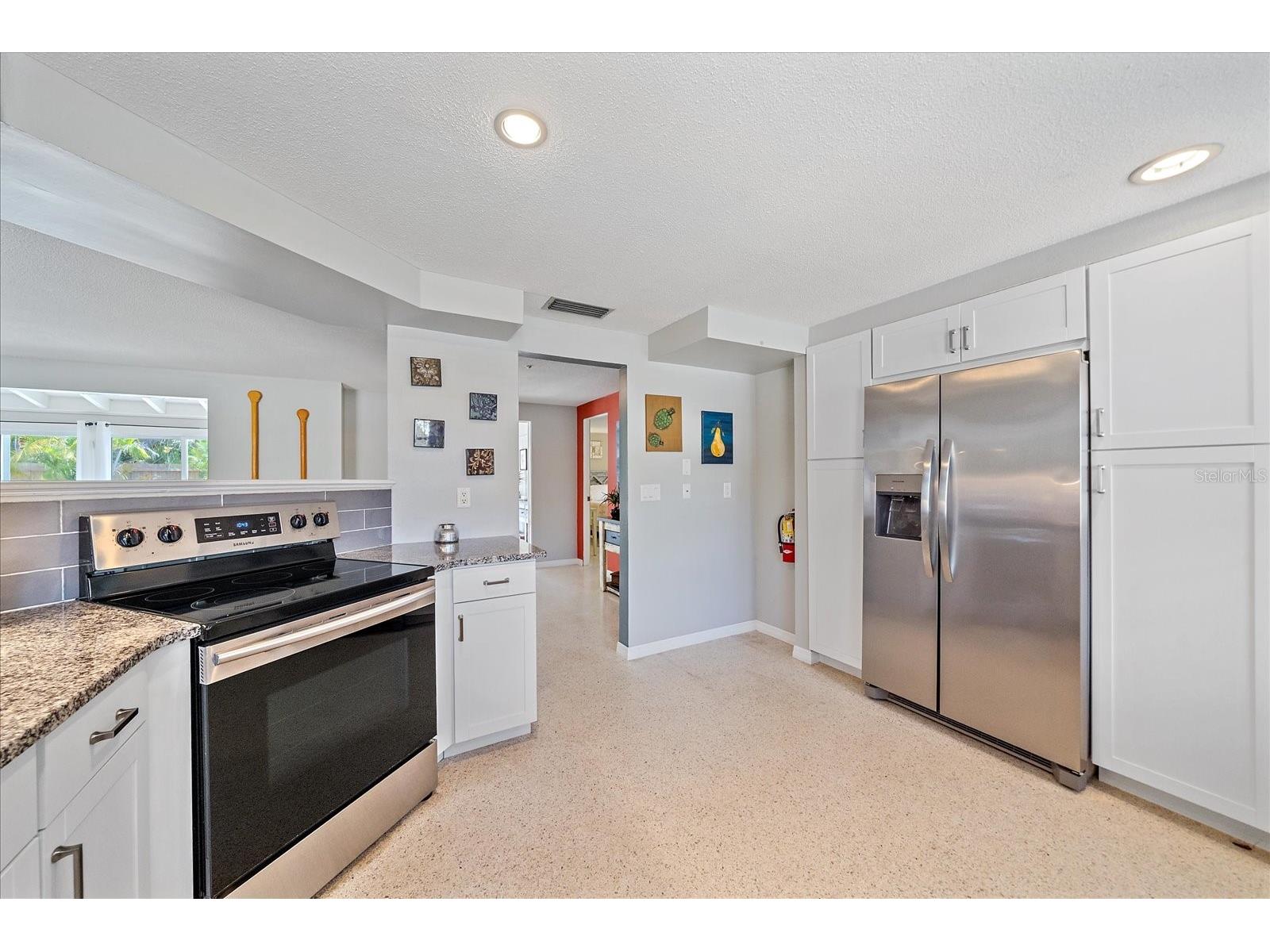 611 Venice Lane Sarasota FL 34242 A4686684 image16