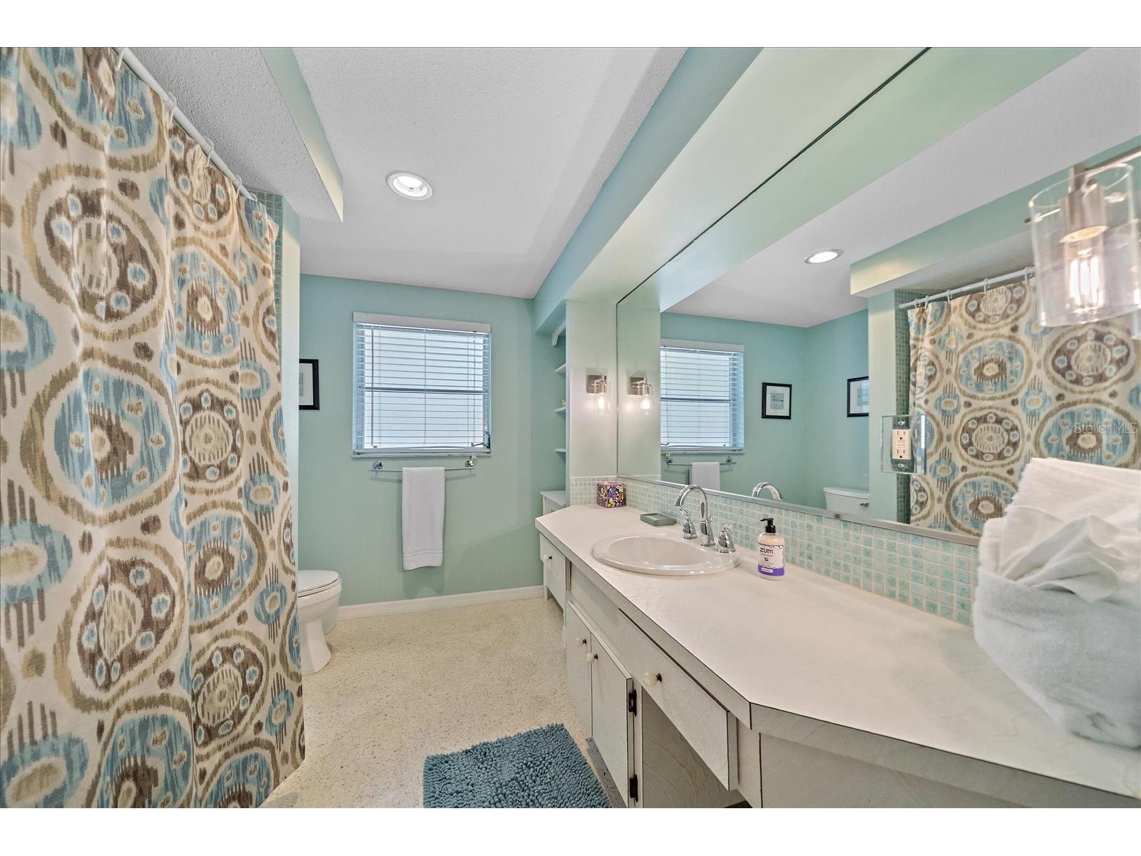 611 Venice Lane Sarasota FL 34242 A4686684 image31